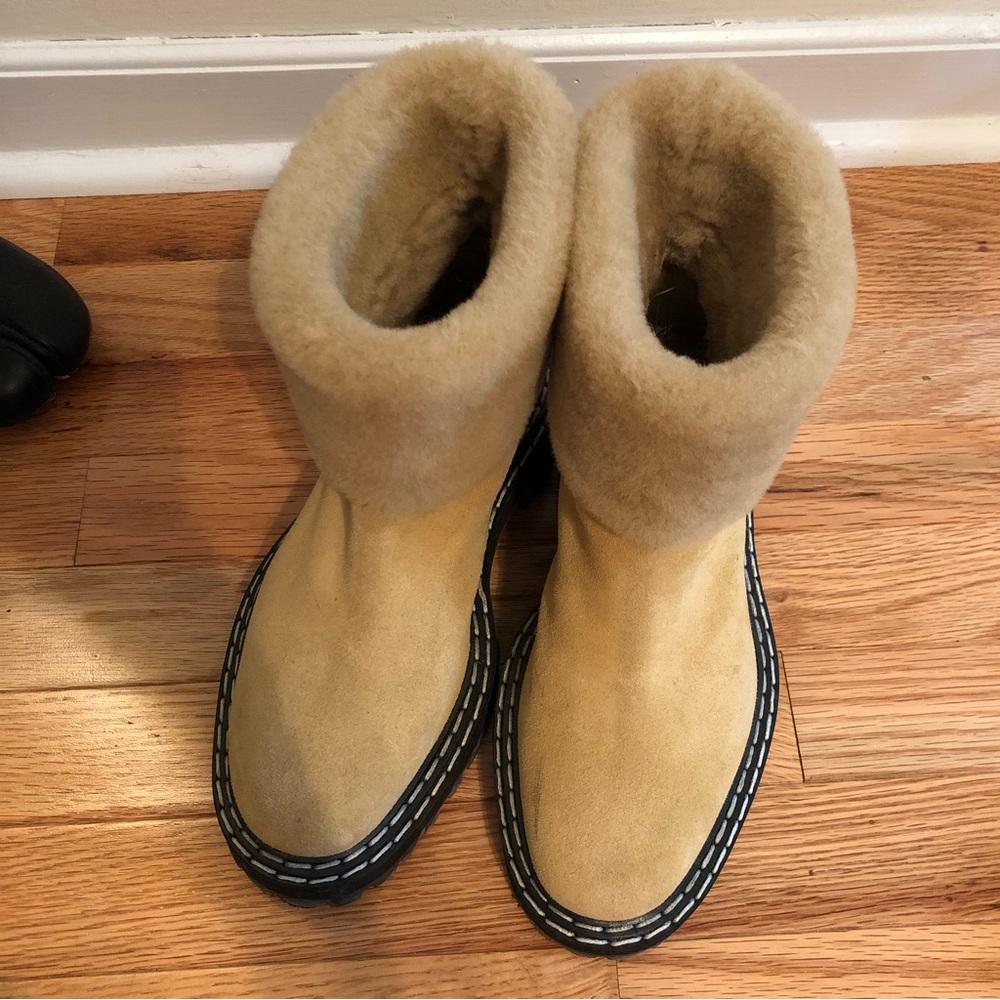 Proenza Schouler Shearling Suede Boots
EU Size 37/ US 7